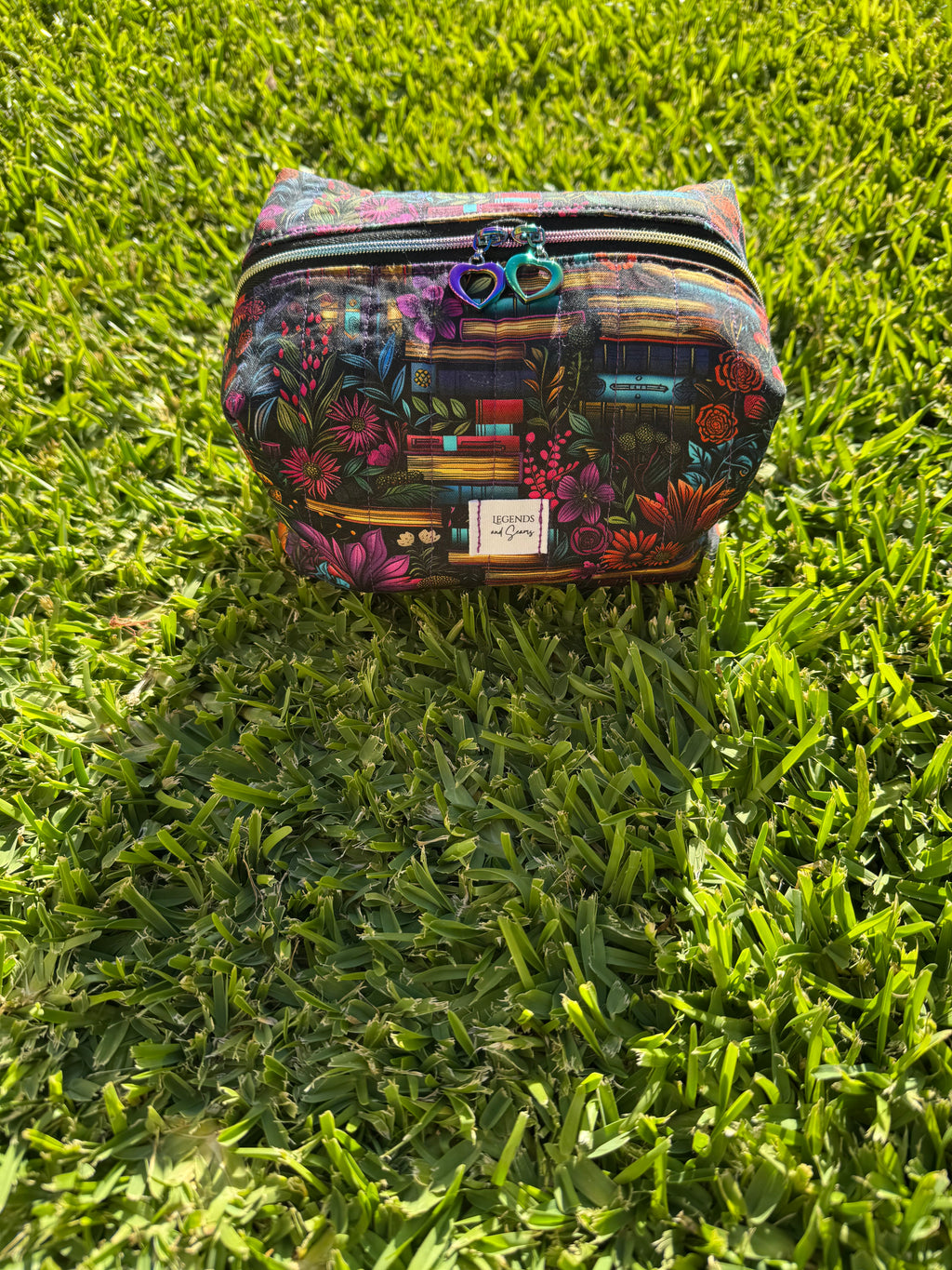 M Boxy Pouch
