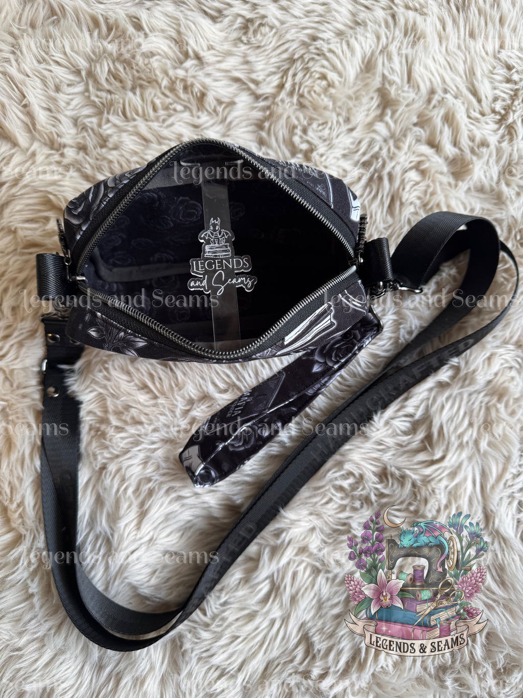 Mafia mighty mini bag (Monochrome)