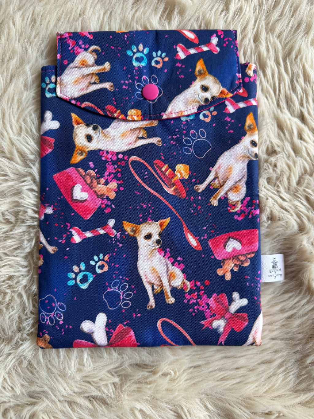 Small eReader and Book Sleeve Chihuahua