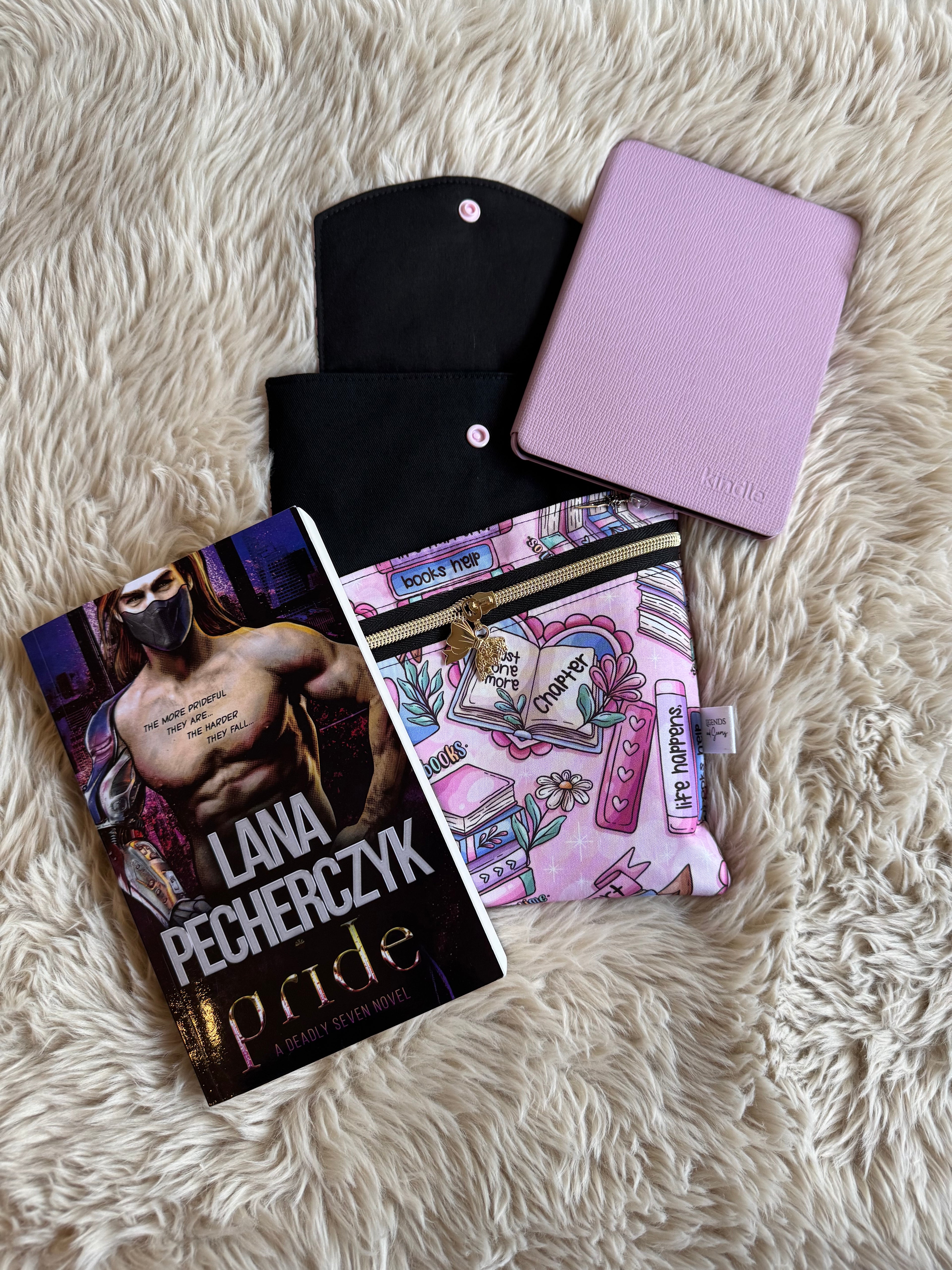 Small 3in1 Sleeve Booktrovert (Pink)