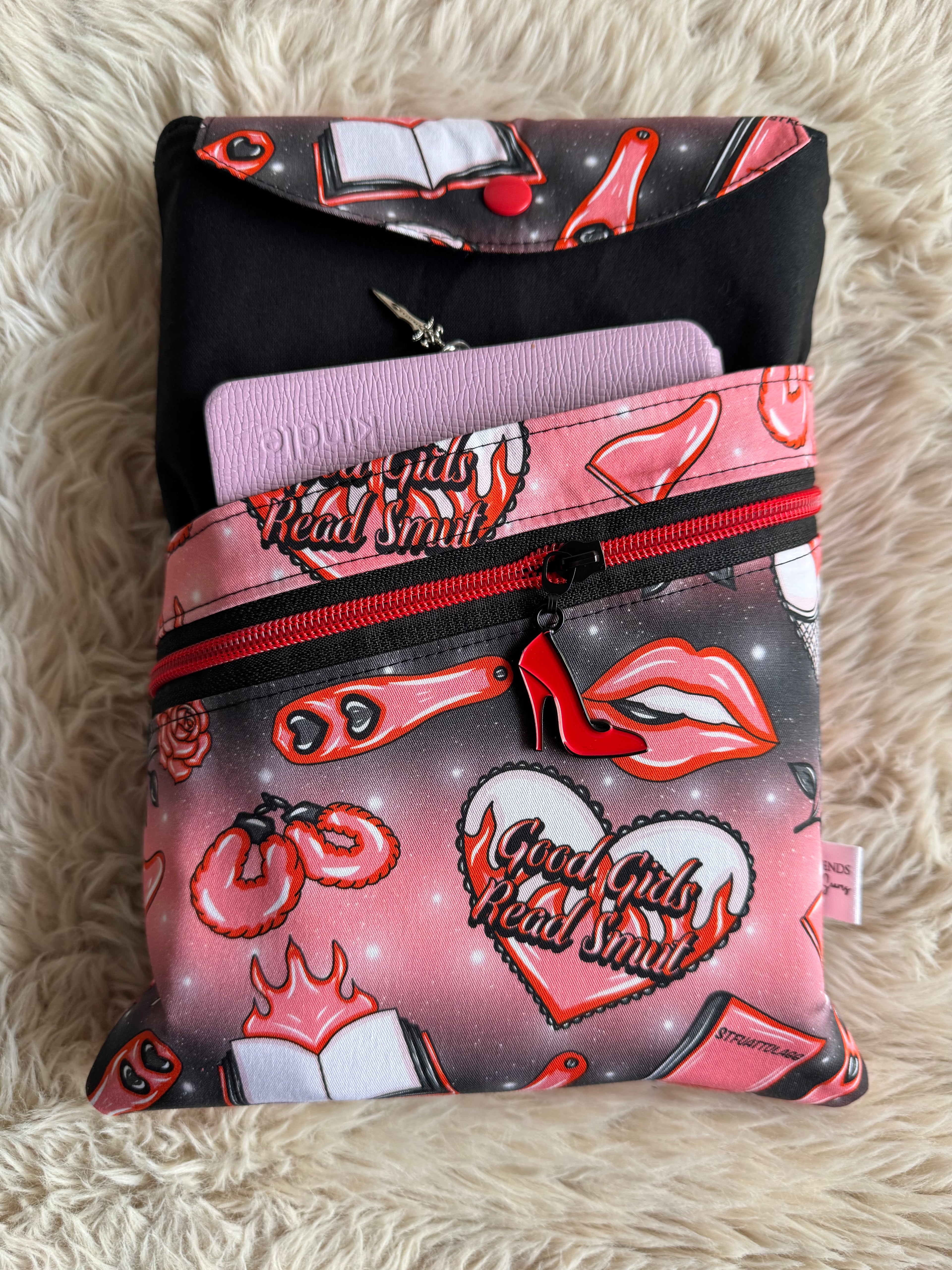 Large 3in1 Sleeve Good girls read smut