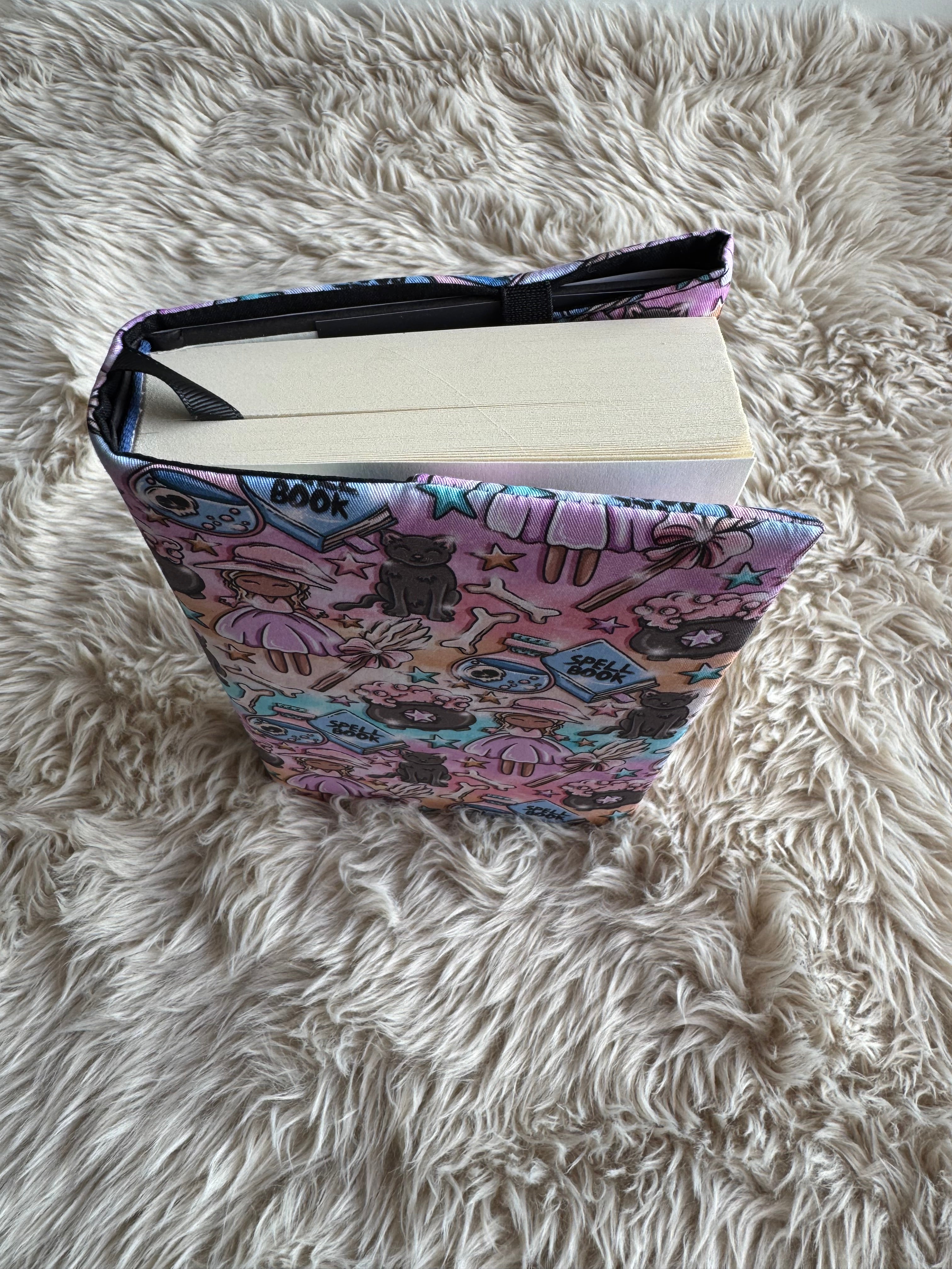 M Dust Jacket 8.25” x 5.25/5.5” (Short Paperbacks)