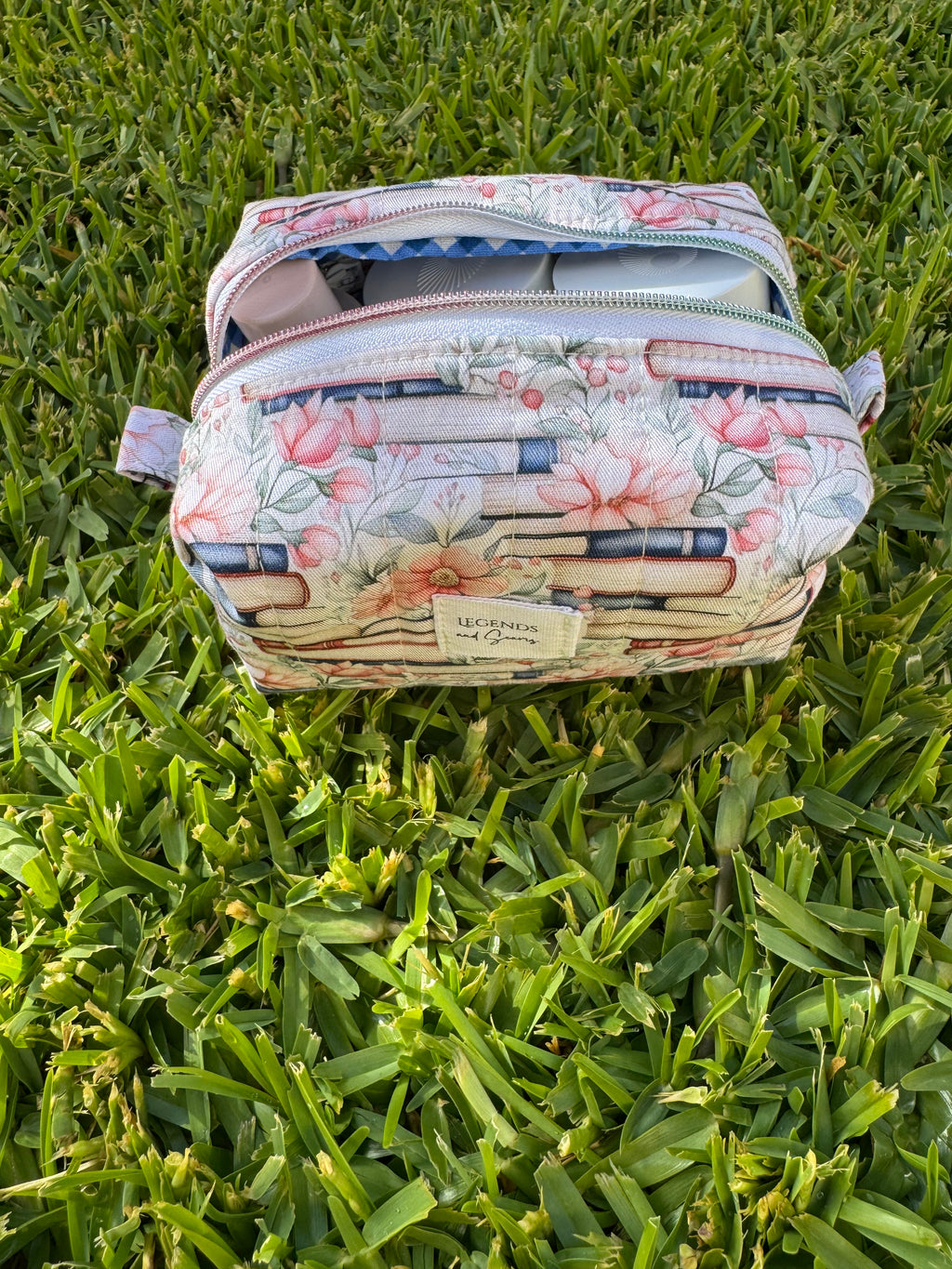 XS Boxy Pouch