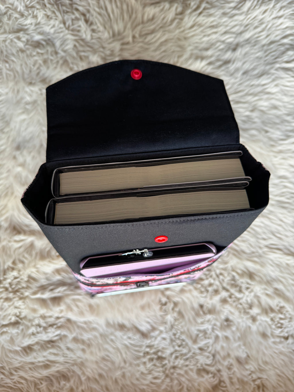 Large 3in1 Sleeve Rather be reading smut