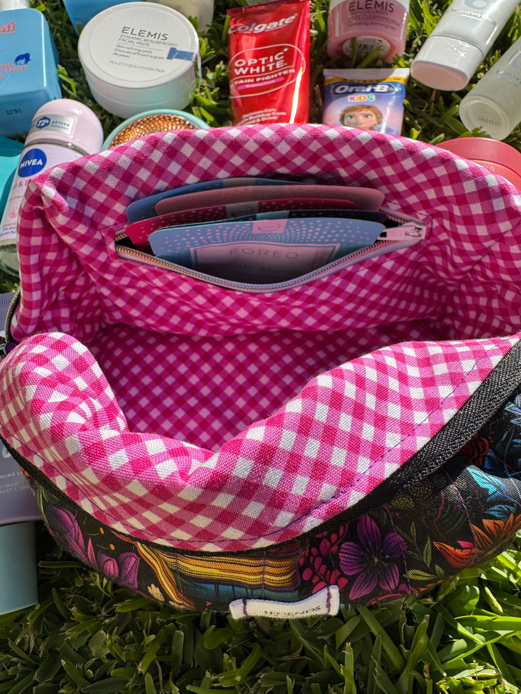 M Boxy Pouch