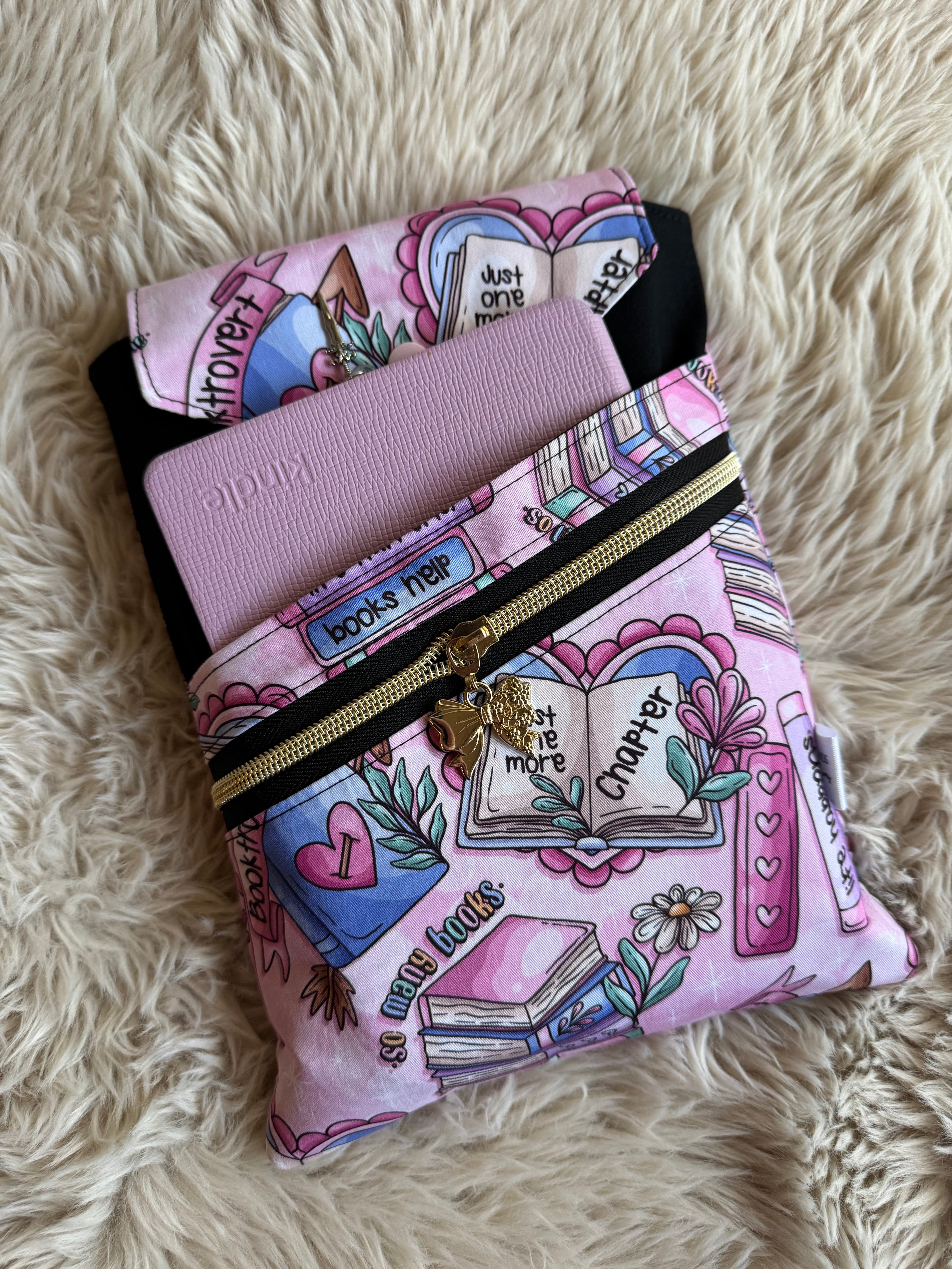 Small 3in1 Sleeve Booktrovert (Pink)