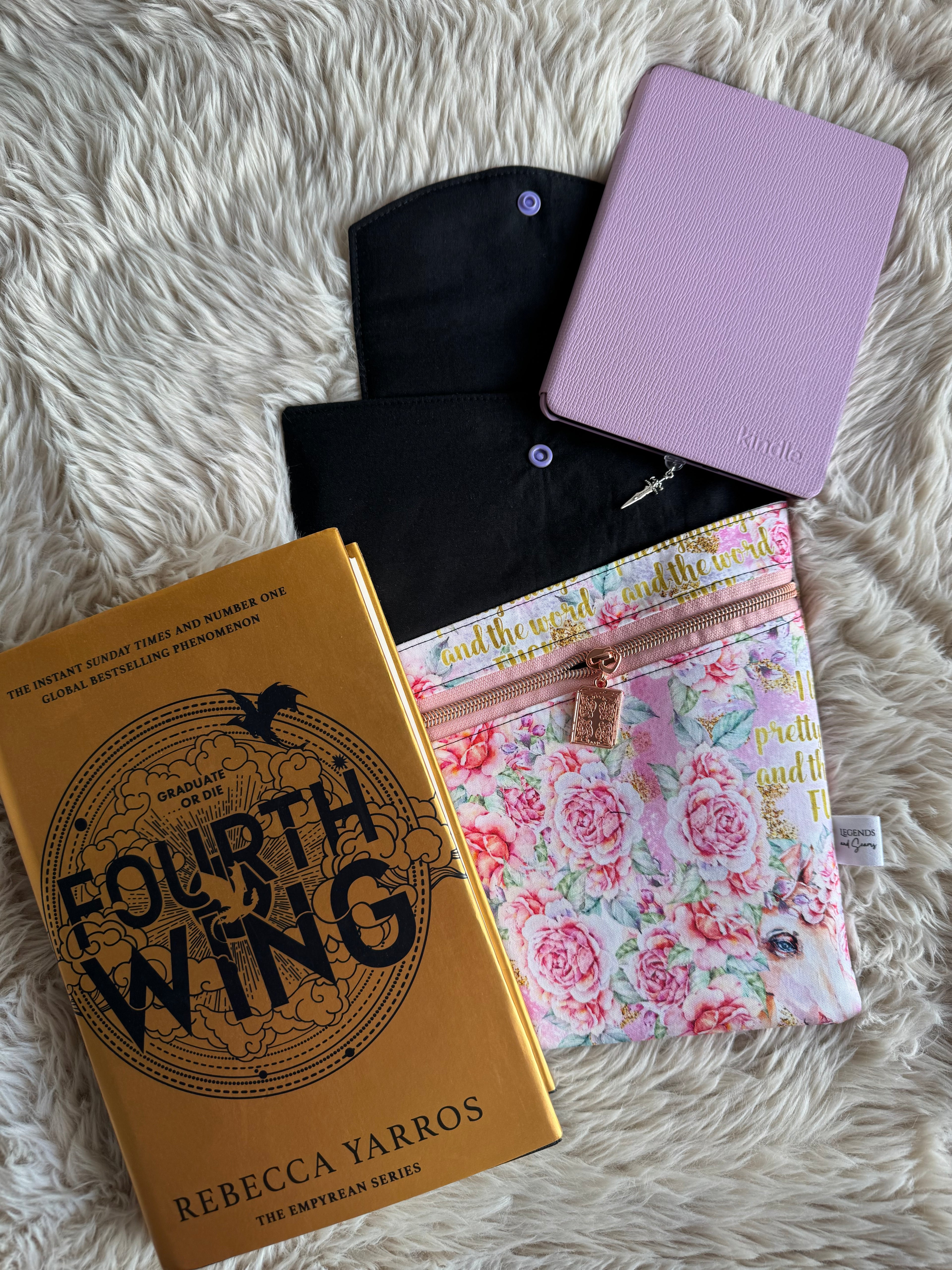 Large 3in1 Sleeve I like pretty things… (book pull)