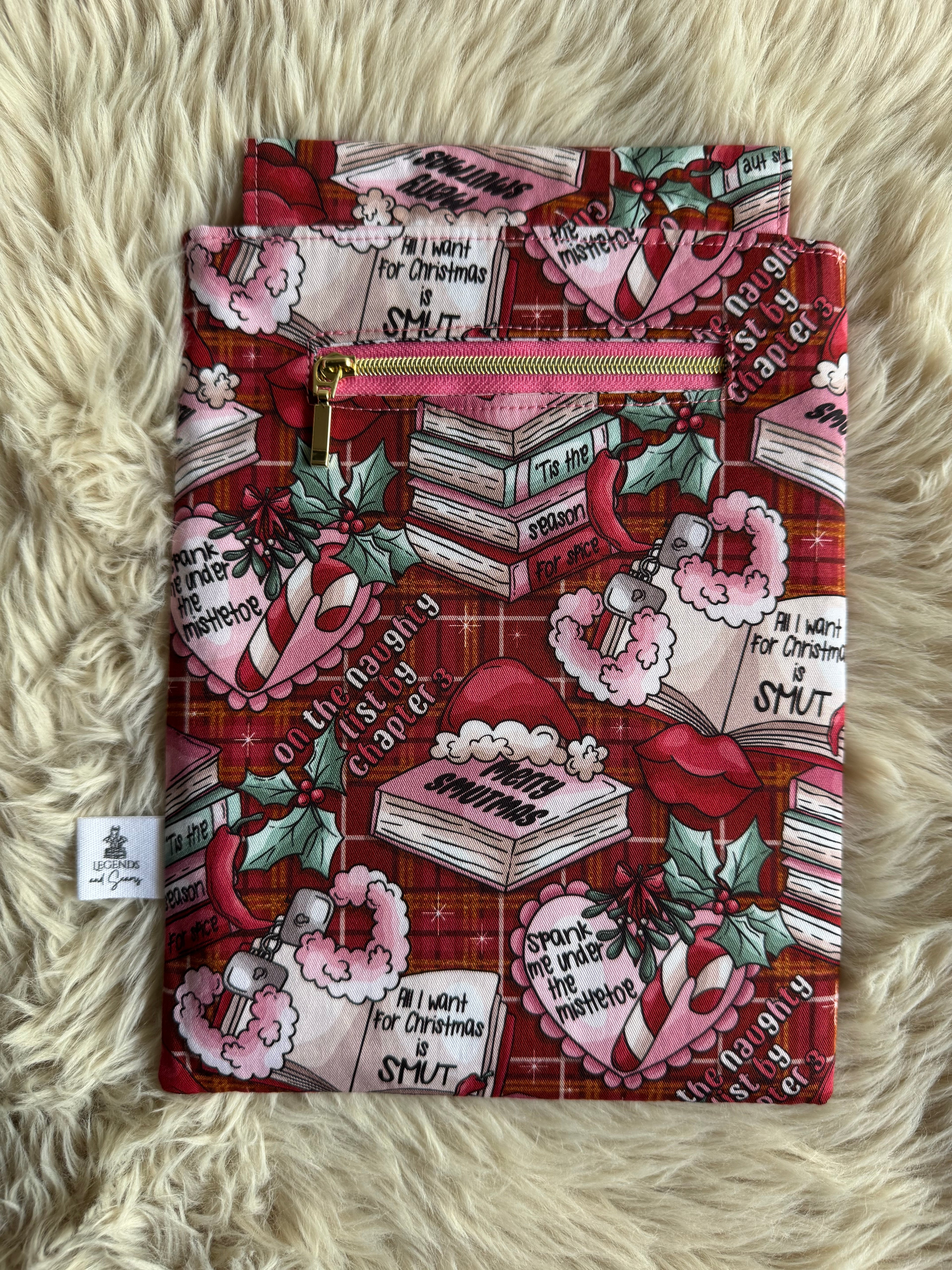 Small eReader and Book Sleeve Smutmas (Red tartan)