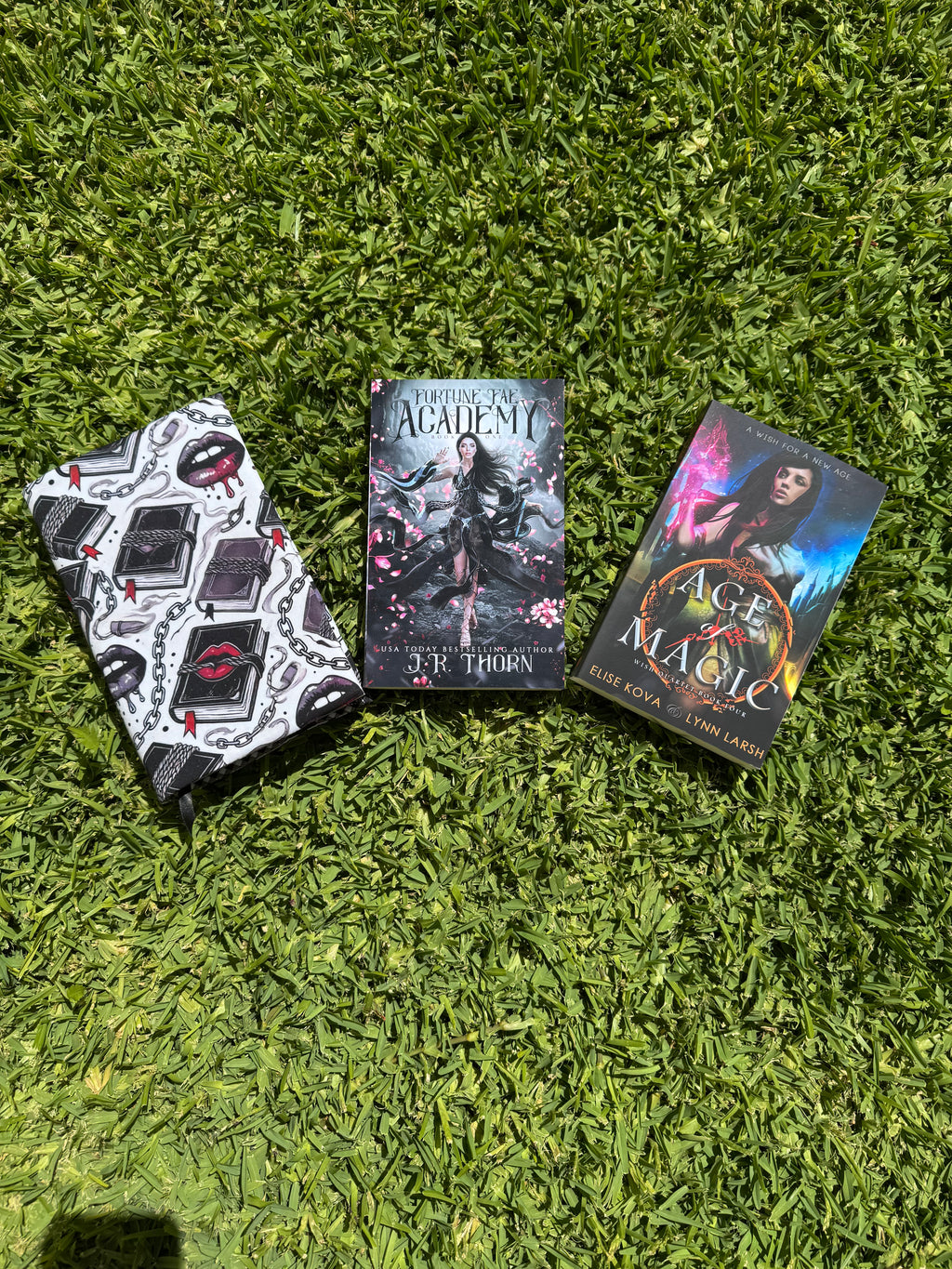 S Dust Jacket 8” x 5/5.25” (Indie Paperback/Short Hardcovers)