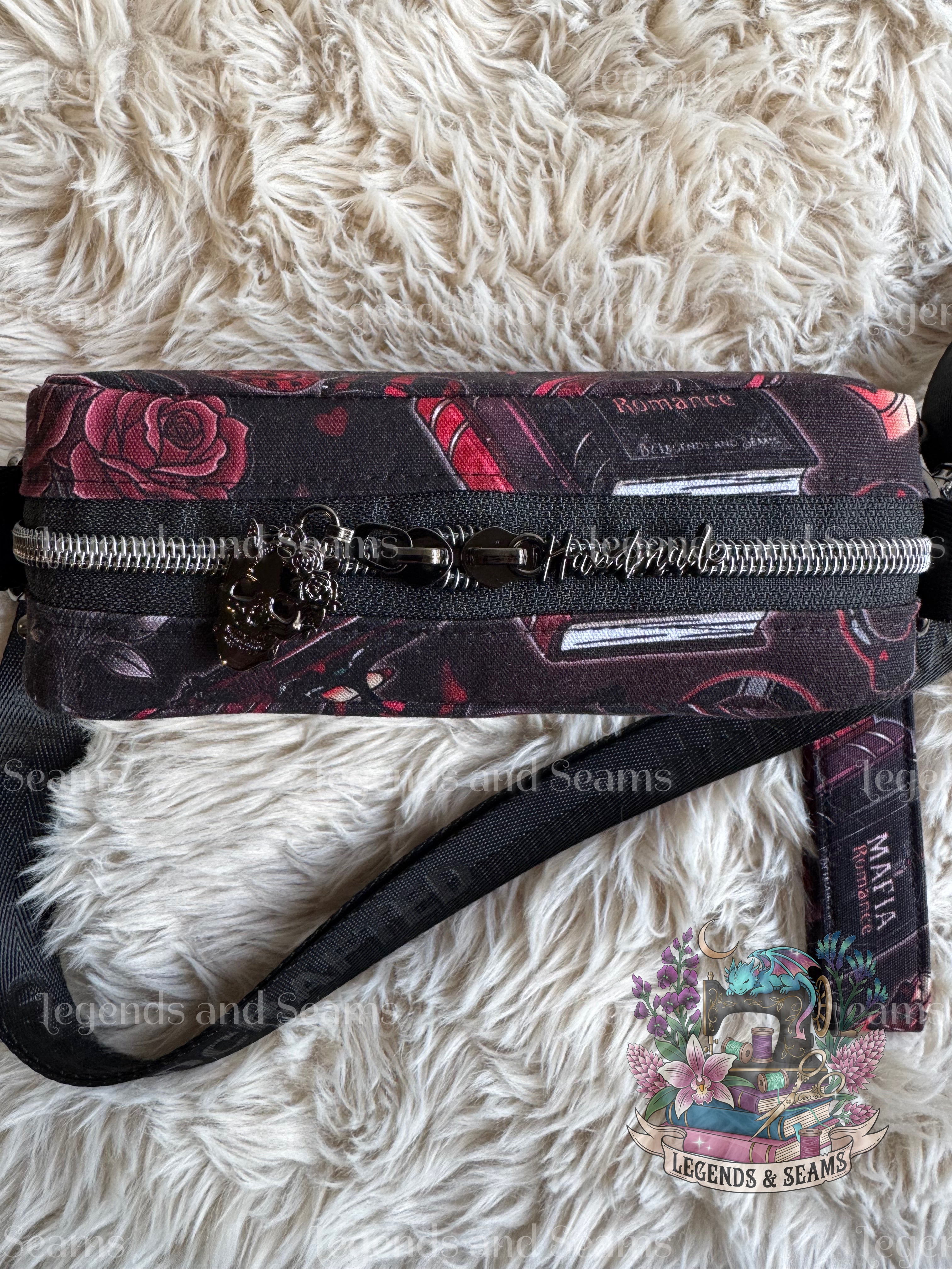 Mafia mighty mini bag (Moody Red)