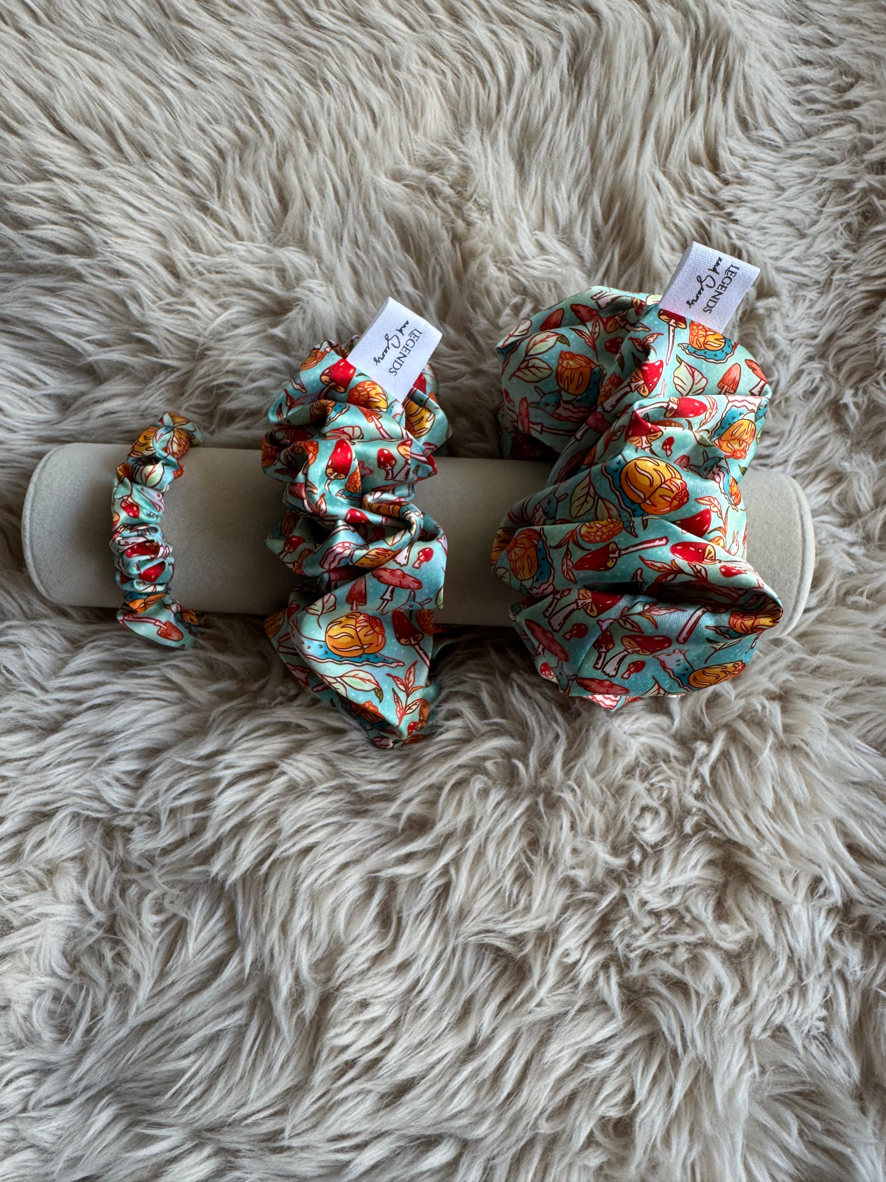 Scrunchie Neon night garden