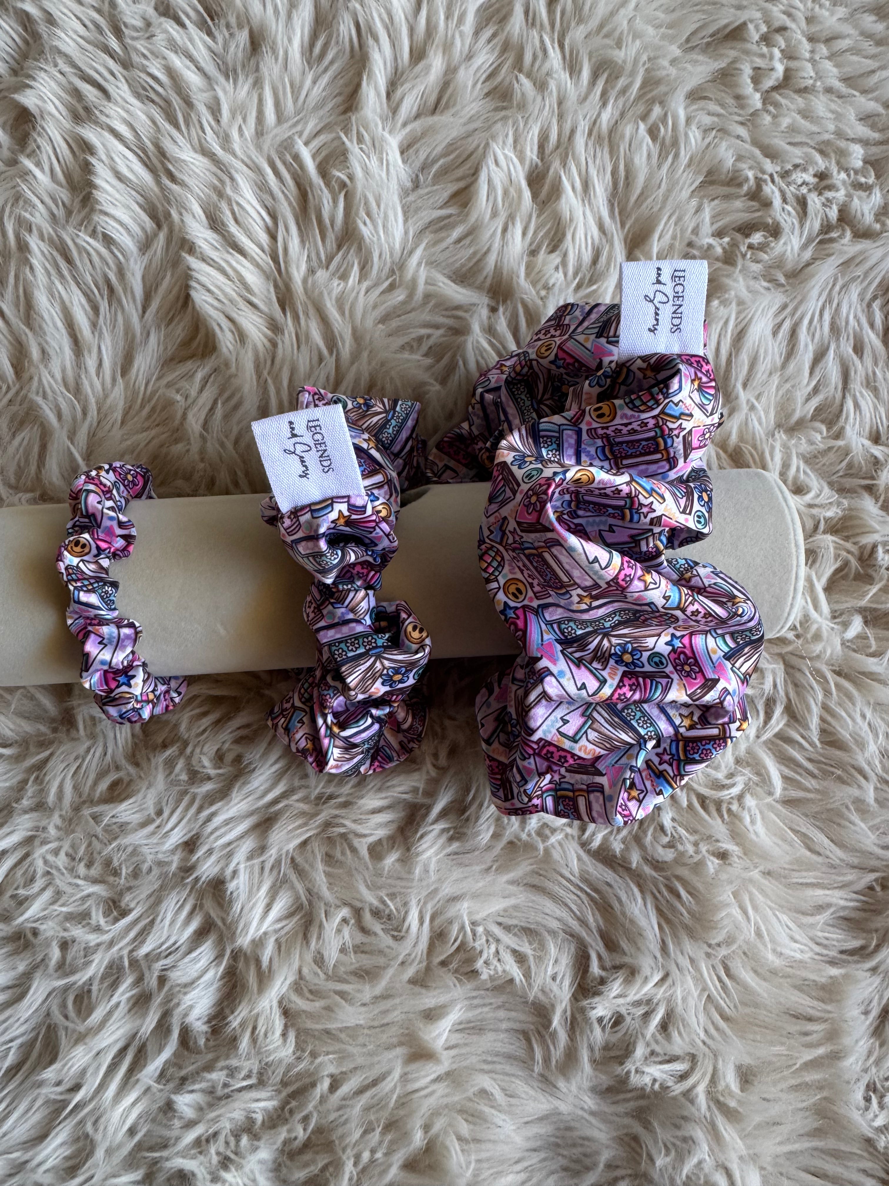 Scrunchie Retro books