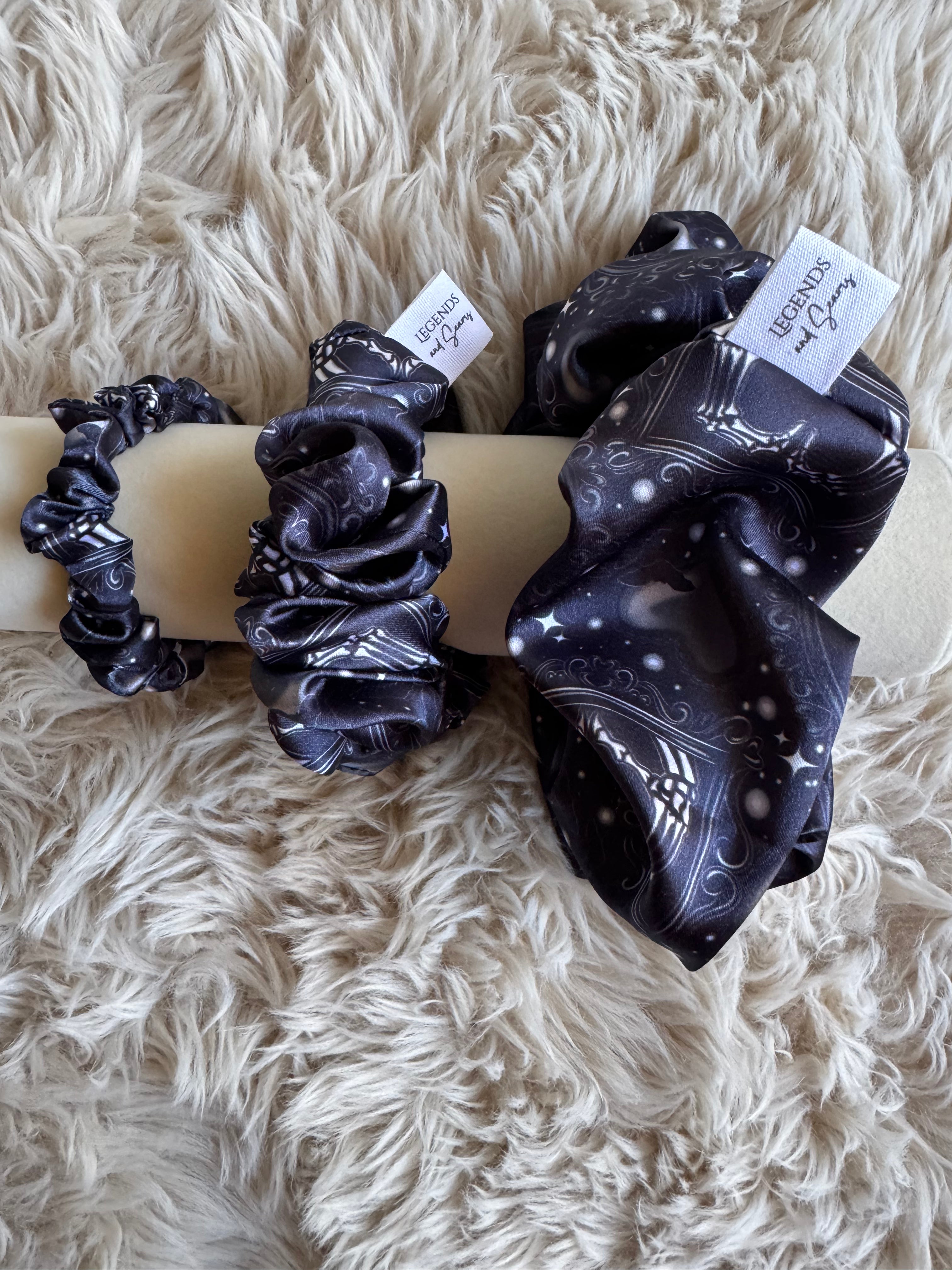 Scrunchie Skele heart