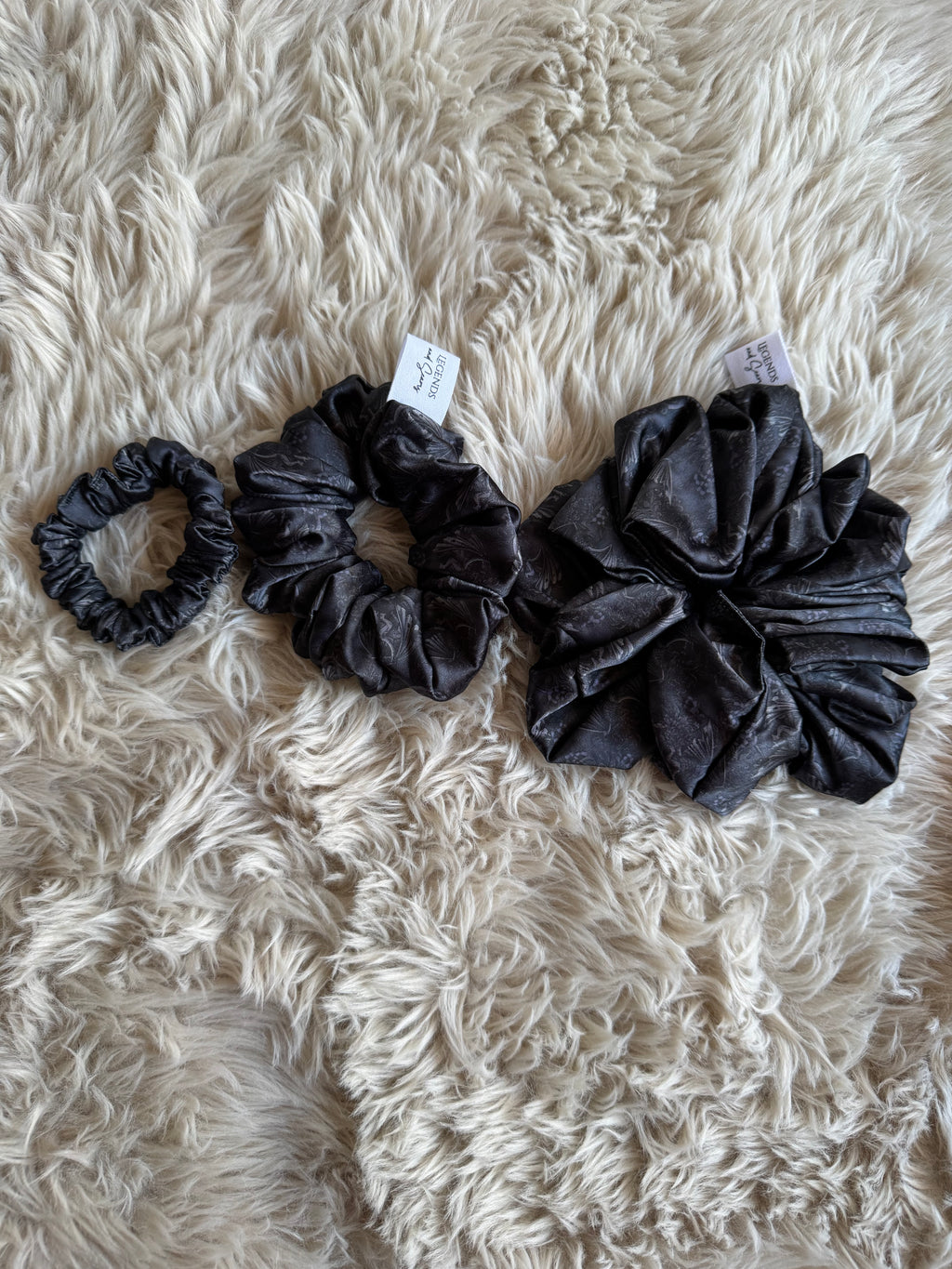 Scrunchie Bat wings