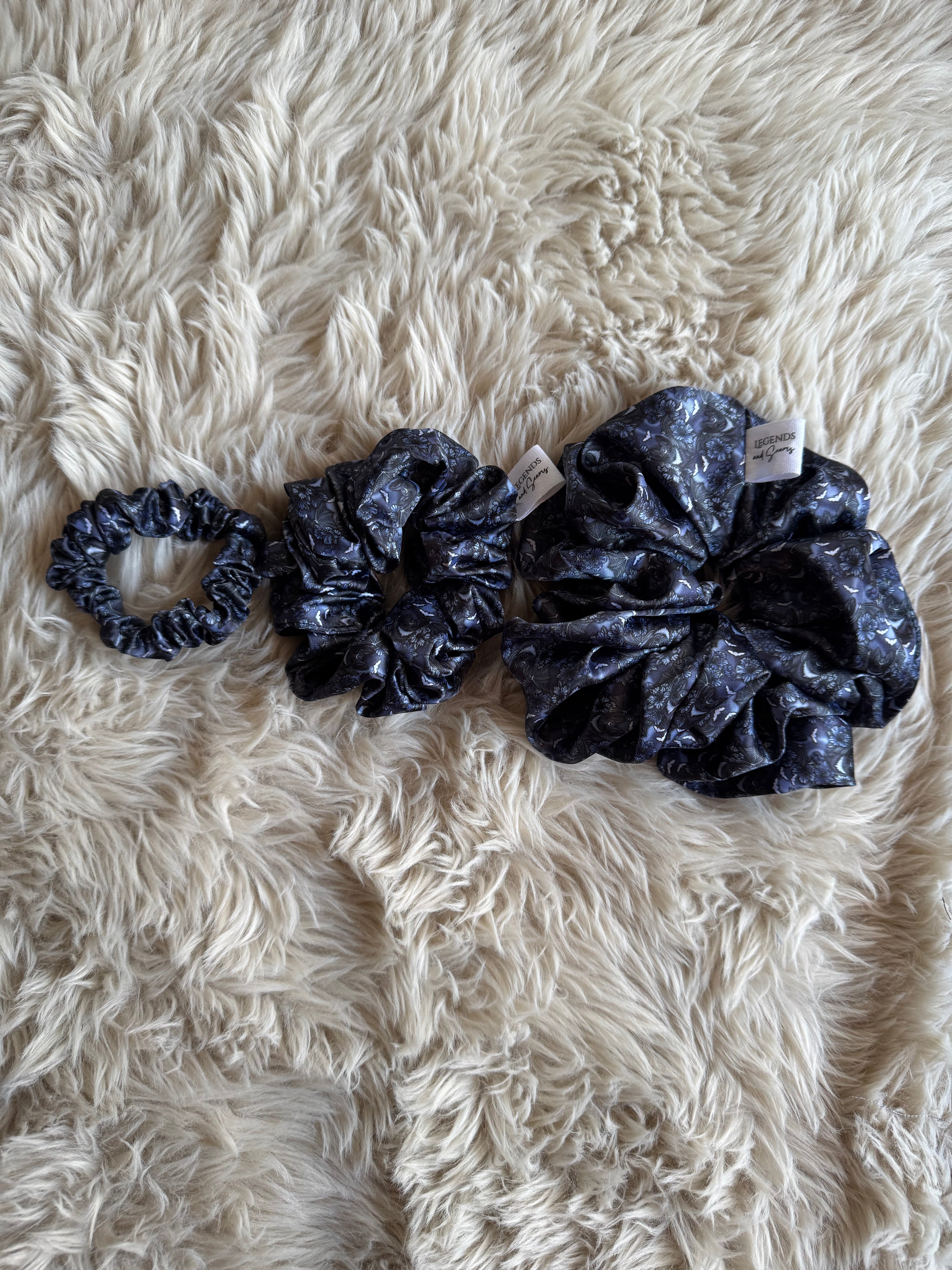 Scrunchie Moon bat